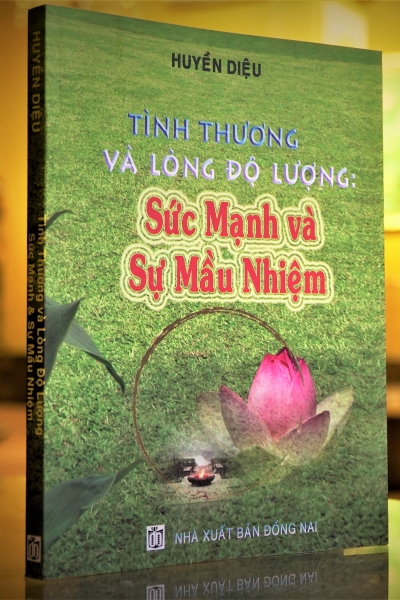 Tình Thương và Lòng Độ Lượng